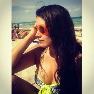 Meet your Posher, Claudia